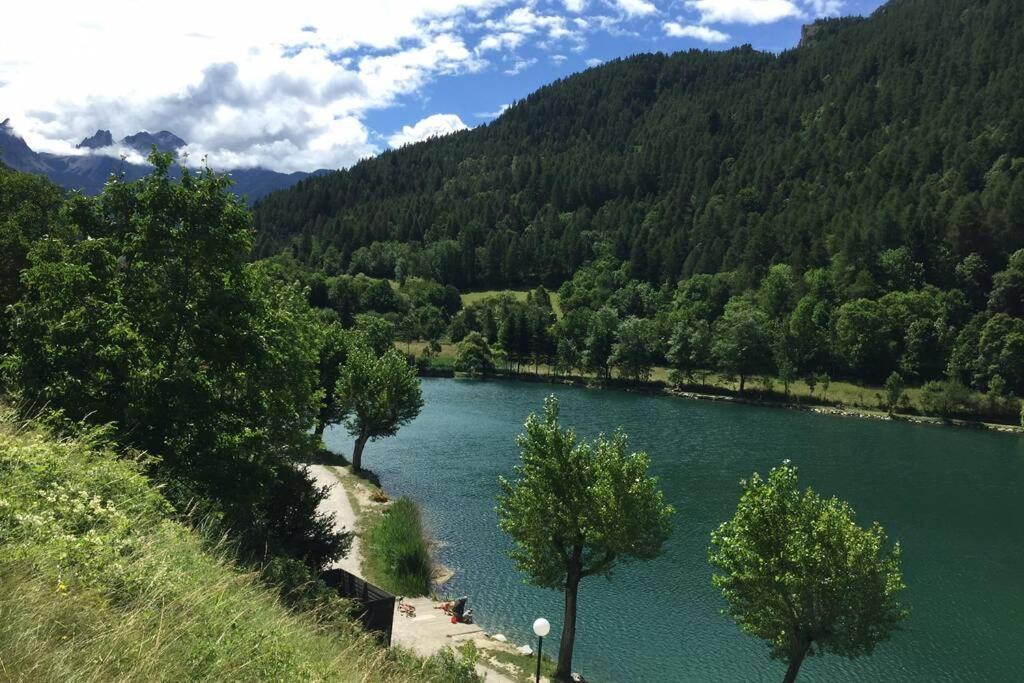 Maison Neuve Proche De Barcelonnette Jausiers Eksteriør billede