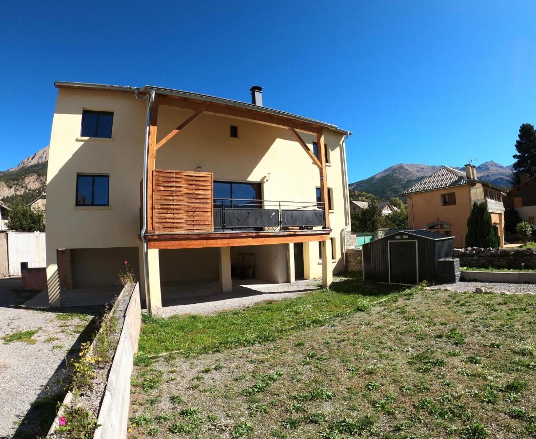 Maison Neuve Proche De Barcelonnette Jausiers Eksteriør billede