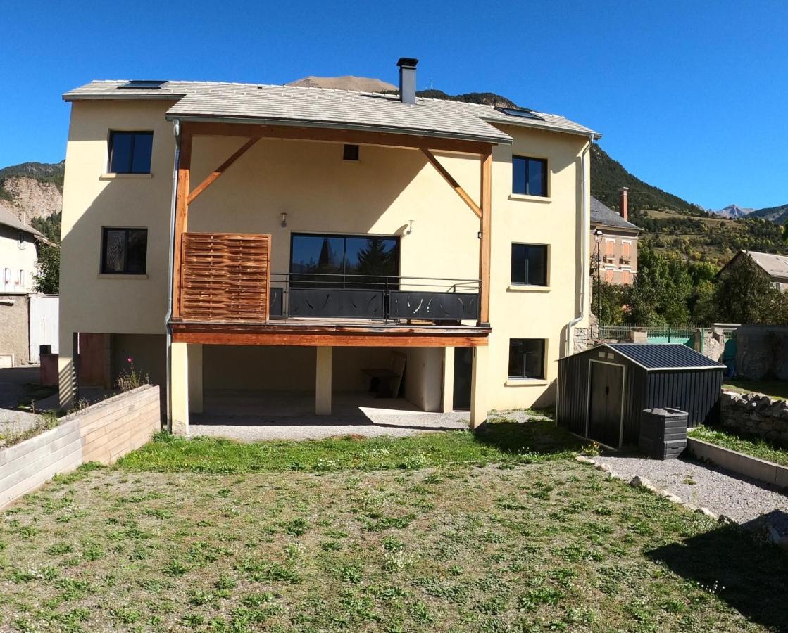 Maison Neuve Proche De Barcelonnette Jausiers Eksteriør billede